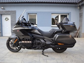 Honda GOLD WING Tour DCT 1 800 ccm rv.10/2024 Původ ČR - 3