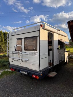 Obytný automobil,Alkovna, Ford Transit - 3