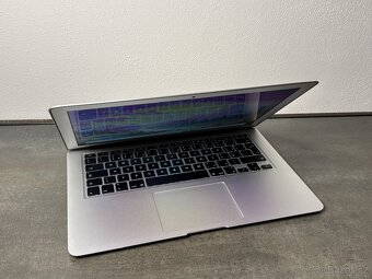 MacBook Air 13" 2015 128GB / i5 / 8GB - DPH - 3