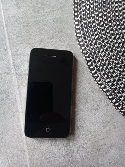 Apple iPhone 4 - 3