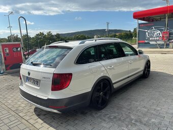 Prodám Škoda Superb 2 combi 2.0TDI 125kw dsg - 3