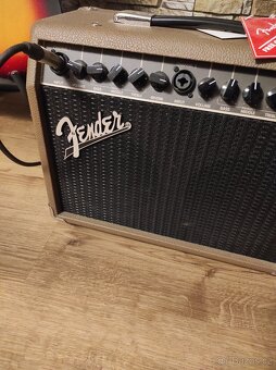 Kytara Fender - 3