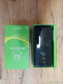 Prodám mobil Motorola motoG7 power - 3