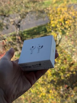 Apple AirPods 4 Nové Nerozbalené - 3