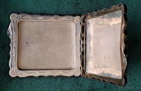 Starožitná stříbrná pudřenka - 3