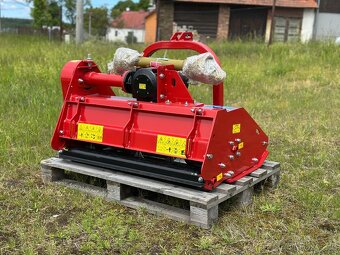 Mulčovač s otevíratelným zadním krytem - 3