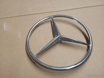 Zadní znak, hvězda kufru Mercedes Benz W123 Piano. - 3
