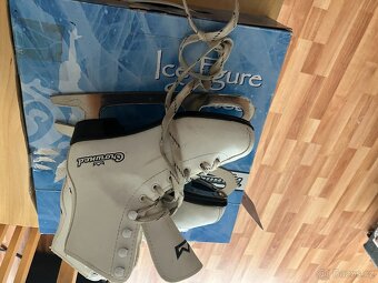 Dívčí brusle velikost 34 - 3