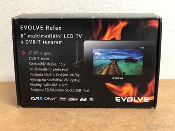 Evolve Relax 8" LCD TV - 3