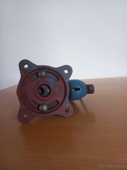 Svěrák York 60 - 3