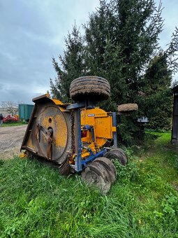 Mulčovač Bomford Tri-Wing 4600 - 3
