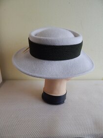 Dámský plstěný klobouk vel.54, zn. Mayser Milz - 3
