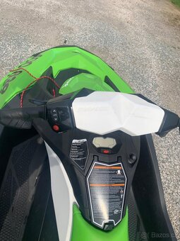 Sea-Doo Spark 90hp VTS mnoho doplňků - 3