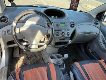 Toyota Yaris - 3