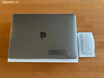 MacBook Air 13,3 - 3