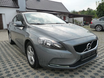 Volvo V 40 2.0 D2 ECO KINETIC vozidlo po prvním majiteli - 3