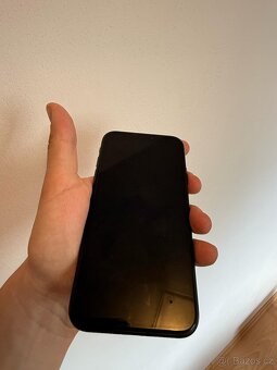 iPhone XR, 64GB Black - 3
