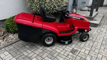 Honda 2315 zahradní traktůrek,traktor 2 VÁLCE - 3