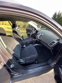 Mitsubishi Outlander r.2009, 2.0.DI-D, 103kw, 4x4 - 3