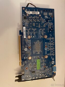 Gigabyte GeForce GTX 460 1GB OC - funkční, levná grafika - 3