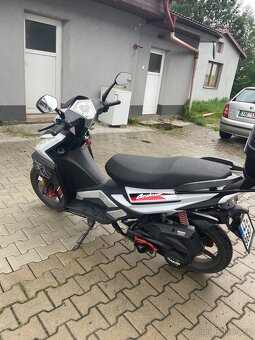Pronájem Skutru Maxon 125cc - 3