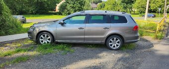 Vw passat B7 NEPOJÍZDNÝ - 3
