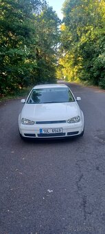 Volkswagen Golf - 3