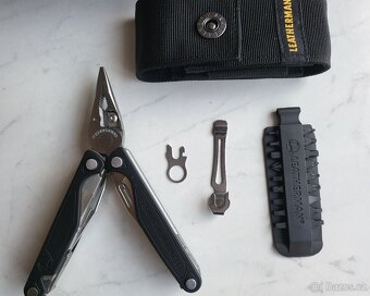 Leatherman Multitool CHARGE PLUS stříbrná/černá 832516 - 3