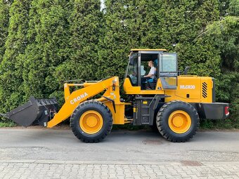 Kloubový nakladač CR30 , kolový nakladač 3000 kg - 3