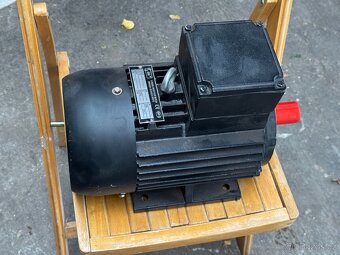 Elektromotor 3 kw 2880 ot. - 3