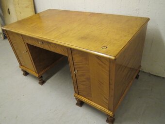 Psaci stul 1920 - AKCE - 3