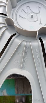 Poklice,kryty kol Škoda  R14 - 3