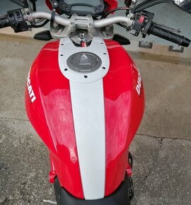 Ducati monster 1100 - 3