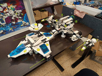 LEGO Space 6982 Explorien Starship +návod - 3