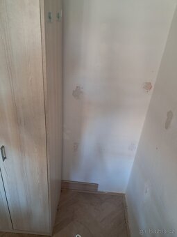 Šatní skříň - 3