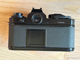 Nikon FE - 3