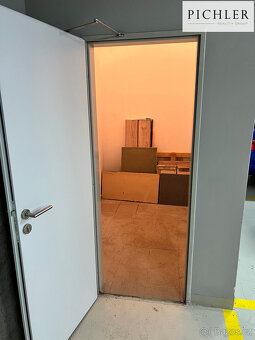 Pronájem, garážové stání a sklepní kóje, 16m2 a 5m2 - 3