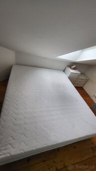 Postel 180 × 200 + matrace - 3