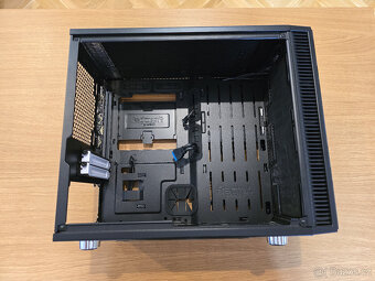 Skříň Fractal Design Define Nano S (window,mITX) - 3