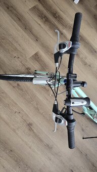 Jízdní kolo Madison – velikost rámu 19" - 3