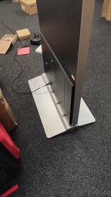 Informační stojanový kiosek 55" - 3