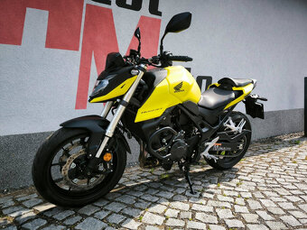Honda CB 750 A Hornet - 3