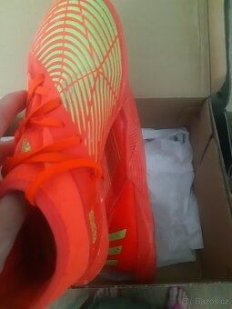 Adidas dvoje boty- Predator a volnočasové - 3