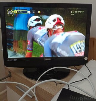 Televize LCD + Set top box - 3