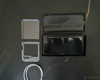 Samsung Zflip5. 256 GB Bílý. NOVÝ DISPLEJ - 3