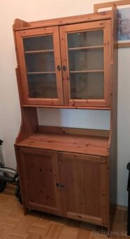 VITRÍNA - PŘÍBORNÍK IKEA LEKSVIK - 3