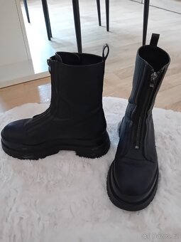 Dámské kotníkové boty Bershka vel.39 - 3