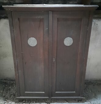 Historický nábytek - 3