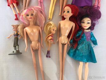 Různé panenky - 3