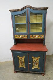 Malovaná kredenc - 3